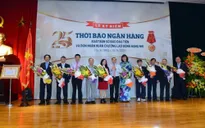 Thời báo Ngân hàng đón nhận Huân chương Lao động hạng Nhì