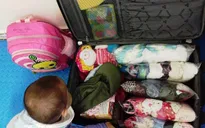 Chuẩn bị đồ cho bé khi đi du lịch biển