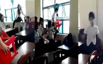 Trà Vinh: Nữ sinh lớp 7 bị đánh hội đồng dã man trong lớp