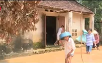Thi công đường dở dang, người dân sống trong biển nước