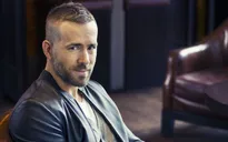 Ryan Reynolds sốc vì bạn thân định bán ảnh con mình