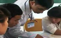 Nỗ lực ôn thi cho học sinh dân tộc thiểu số