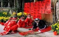 Hà Nội: “Sát hạch” trình độ ông đồ trước khi được phép cho chữ
