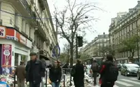 Paris quay trở lại cuộc sống thường nhật sau vụ tấn công khủng bố