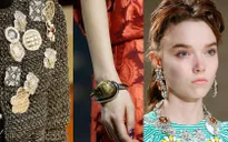 Ngắm phụ kiện đính đá “hot” trên sàn diễn thời trang 2015