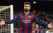 Pique khoe bộ sưu tập áo đấu của các danh thủ