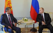 Tổng thống Nga xuất hiện sau 10 ngày vắng mặt