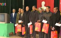 Quỹ TLV tặng quà Hội cựu chiến sĩ thành cổ Quảng Trị 1972