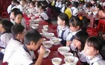 Quảng Ninh hỗ trợ tiền ăn cho học sinh tiểu học vùng khó khăn