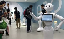 Robot đọc cảm xúc con người ra mắt thị trường