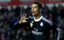 Siêu sao Ronaldo thiết lập những cột mốc ghi bàn khó tin