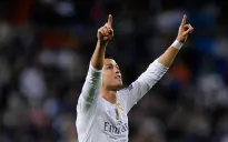 ĐHTB Champions League: “Quái vật” Ronaldo mở màn ấn tượng