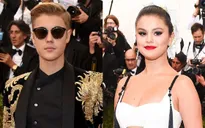 Justin “choáng” trước vẻ đẹp của Selena tại Met Gala 2015