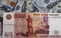 Nga bán ngoại tệ để hỗ trợ đồng Ruble