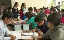 Thí sinh đổ xô rút hồ sơ xét tuyển trong giai đoạn nước rút