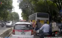 Hình ảnh "hiếm có khó tìm" trong văn hóa nhường đường ở đô thị