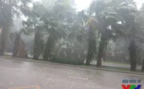 Hà Nội: Một số tuyến đường bất ngờ ngập nặng sau mưa lớn