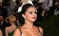 Selena hạnh phúc vì được Justin khen quyến rũ