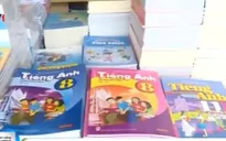 Thiếu sách giáo khoa thí điểm tiếng Anh ở nhiều tỉnh phía Nam