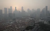Cháy rừng ở Indonesia, khói mù mịt bao trùm Malaysia và Singapore