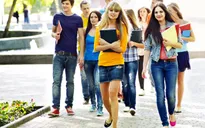 Sinh viên nước ngoài tại Anh tăng gấp đôi trong chưa đầy 10 năm