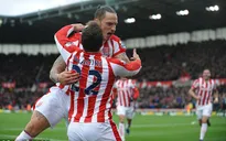 Stoke City 2-0 Man City: Vẫn tiếc cho Arnautovic và Shaqiri!