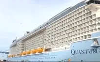 Hơn 6.000 du khách tàu Quantum of the seas tham quan TP.HCM