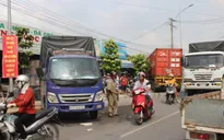 Bình Dương: Xe container gây tai nạn liên hoàn, lao vào nhà dân