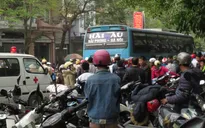 Đình chỉ 1 tháng kíp cấp cứu bỏ mặc thai phụ