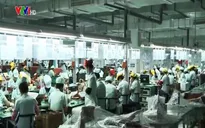 Tăng lương tối thiểu vùng: Khó vẫn phải làm