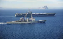 Mỹ gửi thêm tàu chiến tới gần Yemen