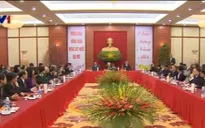 Tổng Bí thư gặp mặt các trí thức, các nhà khoa học và văn nghệ sĩ