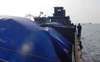 Hải Phòng: Bắt giữ tàu chở gần 700 tấn than cám trái phép