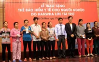 Hơn 2.900 thẻ bảo hiểm y tế được trao tặng cho người nghèo