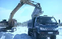 Quảng Nam: Sống trên cát, người vẫn... thiếu cát xây dựng