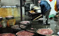 Trung Quốc: Thu giữ hàng nghìn tấn thịt ôi hơn 40 năm tuổi