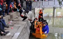 Liền anh, liền chị bị cấm ngửa nón xin tiền