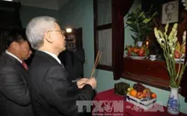 Tổng Bí thư Nguyễn Phú Trọng dâng hương tưởng niệm Chủ tịch Hồ Chí Minh