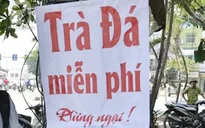 Mát lòng ly trà đá miễn phí ngày nắng nóng ở Hà Nội
