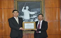 Kiều bào tại Đan Mạch ủng hộ Quỹ khuyến học