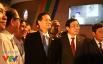 Thủ tướng thăm gian hàng VTV tại Triển lãm 70 năm thành tựu kinh tế-xã hội