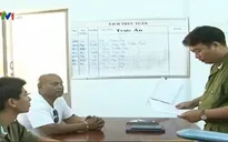 Trao trả tài sản cho du khách nước ngoài bị mất trộm