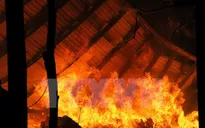 Cháy dữ dội ở công ty bông vải, thiêu rụi hơn 300 tấn hàng