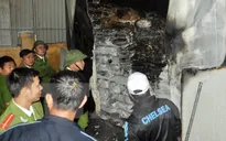 Kho hàng đông lạnh cháy lớn, nhiều hàng hải sản bị thiêu rụi