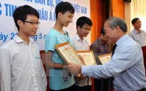 Thưởng 47 triệu đồng cho các học sinh đoạt giải Olympic Tin học châu Á
