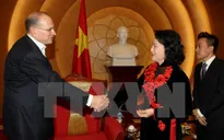Phó Chủ tịch QH Nguyễn Thị Kim Ngân tiếp Chủ tịch Tập đoàn AIA