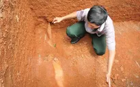 Phát hiện quả bom "khủng" 200kg trong nhà dân