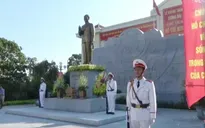 Khánh thành tượng đài Bác Hồ với Công an nhân dân