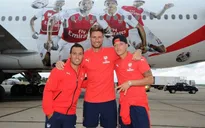 Arsenal bị chê ‘sang chảnh’ vì ngồi máy bay đúng … 14 phút