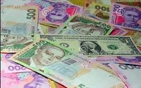 Ukraine thắt chặt kiểm soát tiền tệ